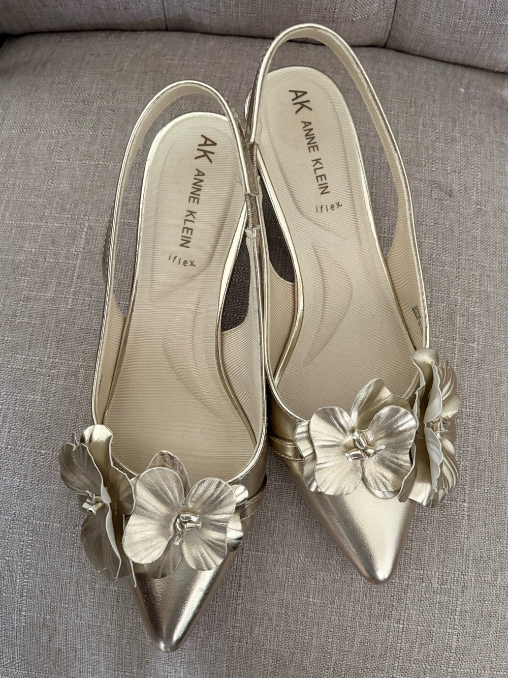 Anne Klein Gold Floral Pointed-Toe Slingback Pump